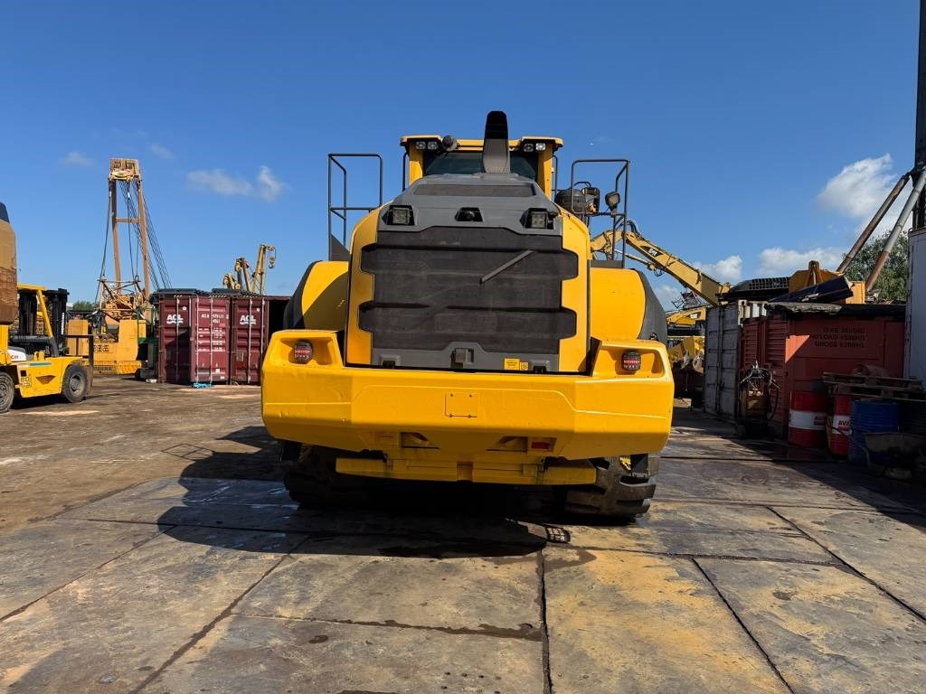 Volvo L 220 H ( WITH NEW TYRES ) - Натоварувач на тркала: слика 4 Volvo L 220 H ( WITH NEW TYRES ) - Натоварувач на тркала: слика 4