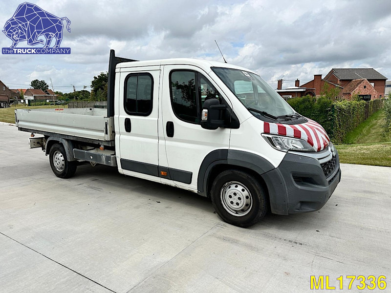 Interior photo 2: Товарно комбе Citroën citroen_jumper Dubbele cabine + laadbak Euro 6