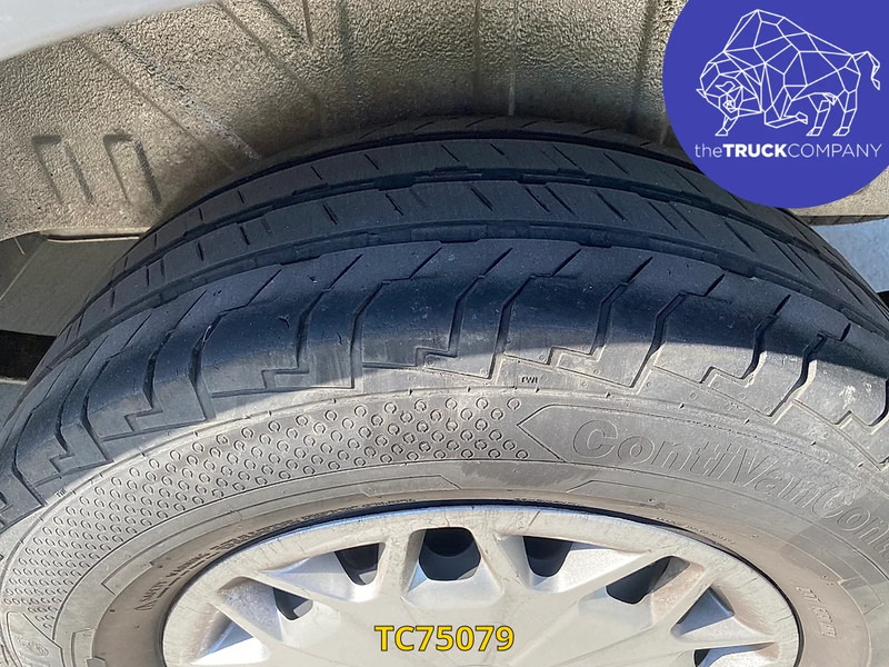 Ford Transit 2.2 TDCI L2 H2 AIRCO - Товарно комбе: слика 5 Ford Transit 2.2 TDCI L2 H2 AIRCO - Товарно комбе: слика 5