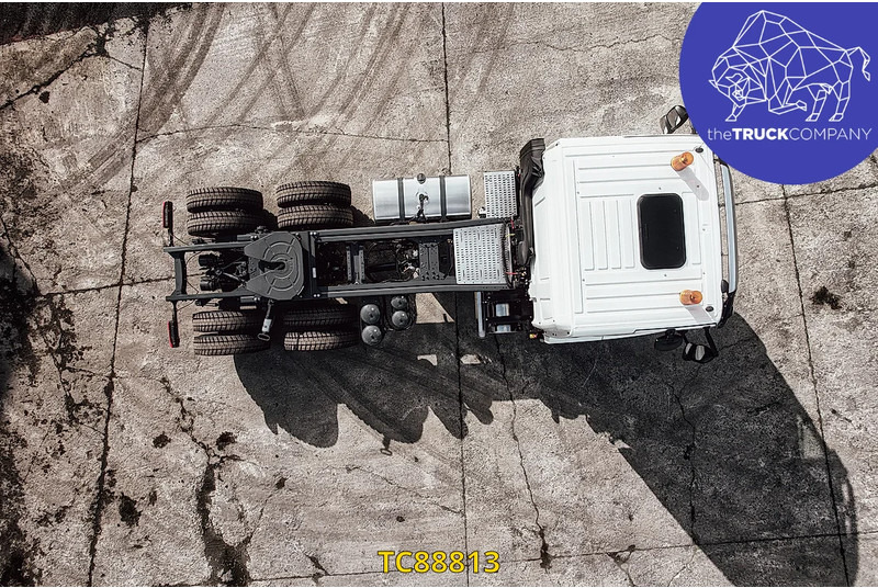 DAF CF 85 FTT 6X4 EURO 3 - Камион влекач: слика 2 DAF CF 85 FTT 6X4 EURO 3 - Камион влекач: слика 2