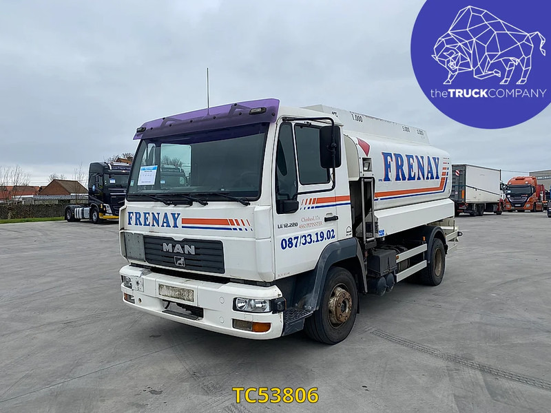 MAN L 2000 12.220 - Камион цистерна: слика 1 MAN L 2000 12.220 - Камион цистерна: слика 1