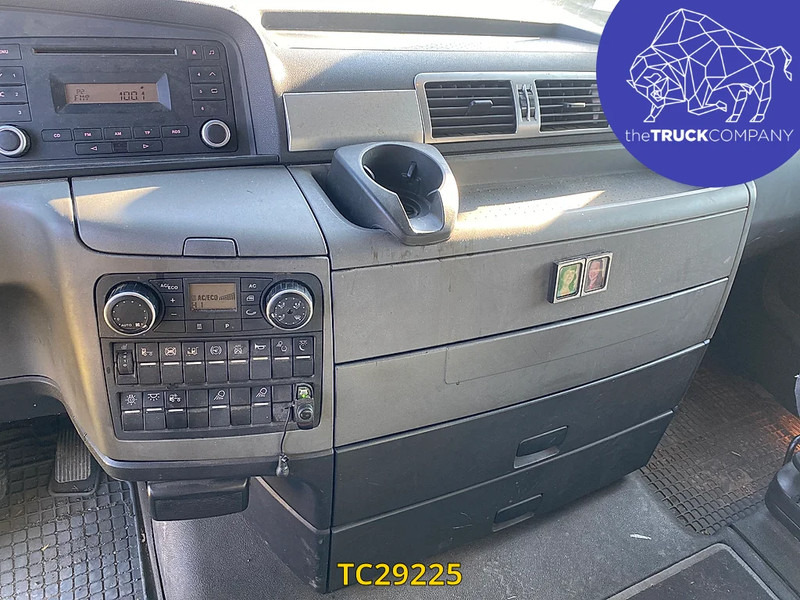 MAN TGX 440 - Камион со платформа: слика 3 MAN TGX 440 - Камион со платформа: слика 3