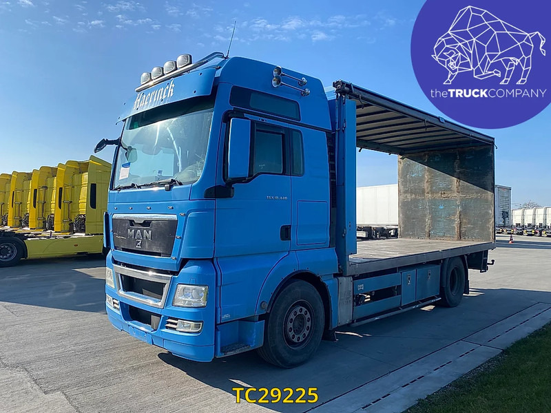 MAN TGX 440 - Камион со платформа: слика 1 MAN TGX 440 - Камион со платформа: слика 1