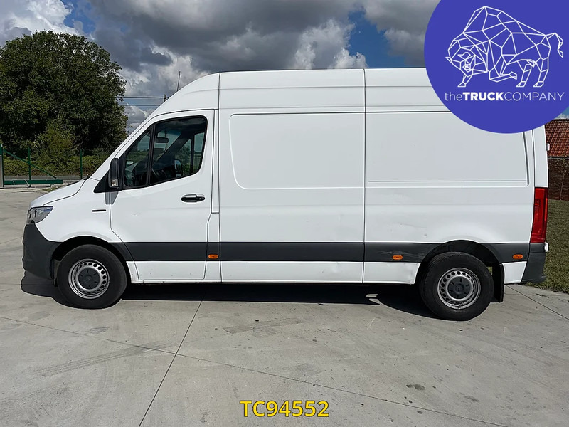 Mercedes-Benz E-Sprinter L2H2 41 kWh - Товарно комбе, Електрично комбе: слика 2 Mercedes-Benz E-Sprinter L2H2 41 kWh - Товарно комбе, Електрично комбе: слика 2
