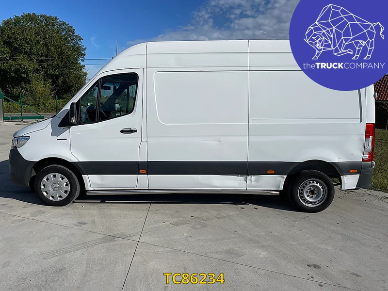 Mercedes-Benz E-Sprinter L2H2 41kWh - Товарно комбе, Електрично комбе: слика 2 Mercedes-Benz E-Sprinter L2H2 41kWh - Товарно комбе, Електрично комбе: слика 2