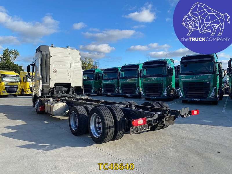 Volvo FH 460 - Камион со кабинска шасија: слика 2 Volvo FH 460 - Камион со кабинска шасија: слика 2