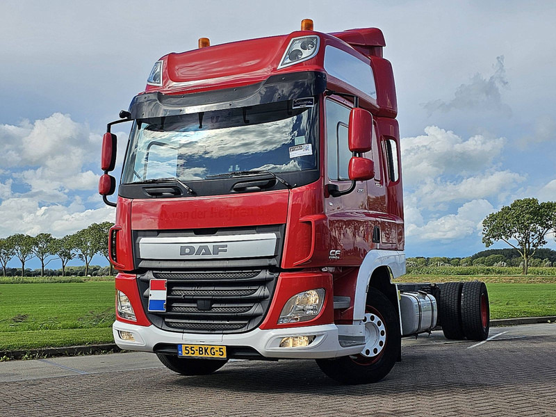 DAF CF 290 SPACECAB WB 570 - Камион со кабинска шасија: слика 1 DAF CF 290 SPACECAB WB 570 - Камион со кабинска шасија: слика 1