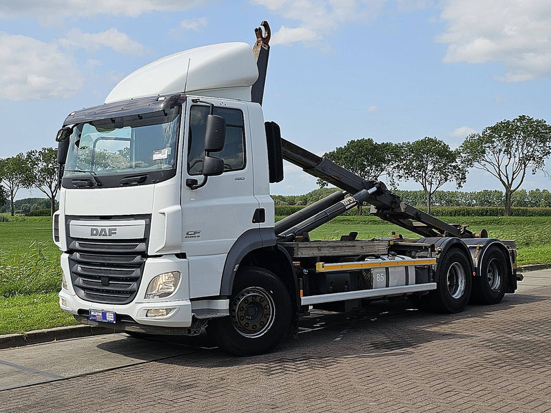 DAF CF 460 AJK 20 ton hooklift - Камион со кука за подигање: слика 2 DAF CF 460 AJK 20 ton hooklift - Камион со кука за подигање: слика 2