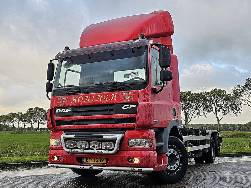 DAF CF 85.360 6X2 FAS E5 359DKM - Камион со кука за подигање: слика 1 DAF CF 85.360 6X2 FAS E5 359DKM - Камион со кука за подигање: слика 1