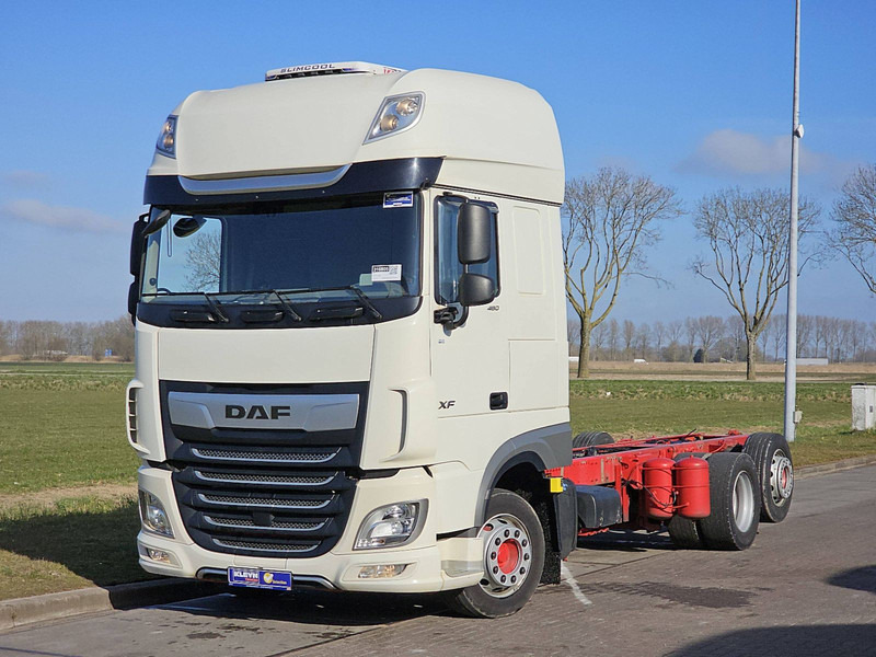 DAF XF 480 SSC 6X2 FAR INTARDER - Камион со кабинска шасија: слика 2 DAF XF 480 SSC 6X2 FAR INTARDER - Камион со кабинска шасија: слика 2