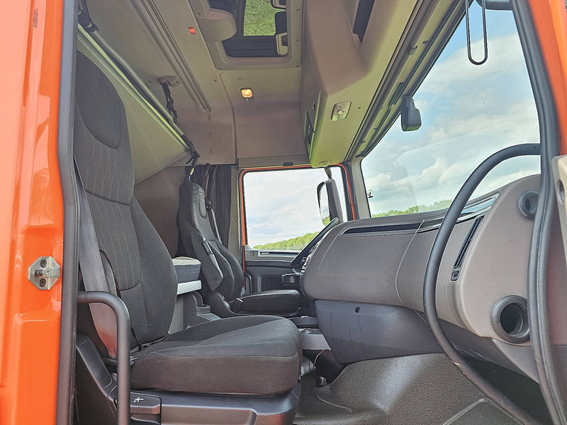 Камион влекач DAF XF 450: слика 7