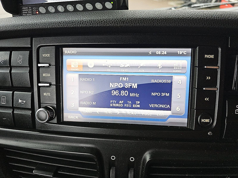 Камион влекач Iveco AS440S46 STRALIS LNG: слика 10