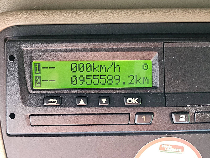 Камион влекач Scania R410 TL RETARDER 2X TANK: слика 9