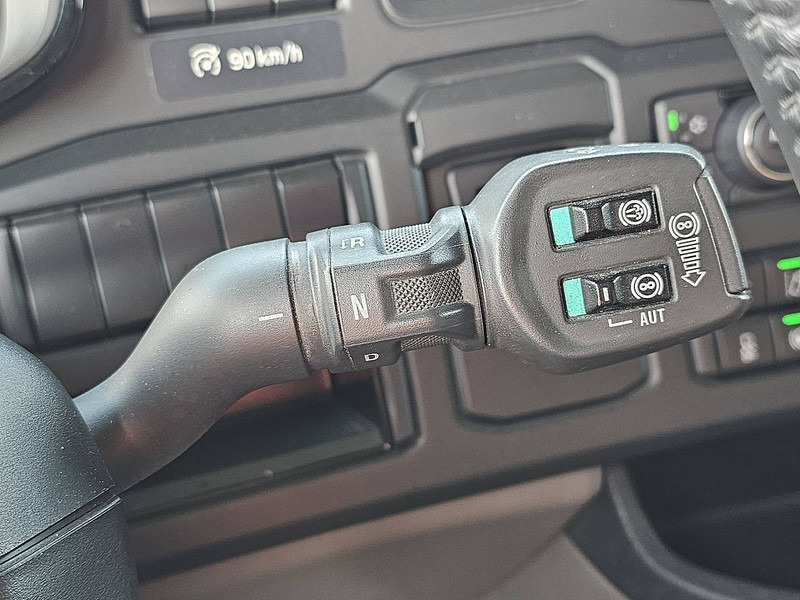 Камион влекач Scania R460 SUPER: слика 14