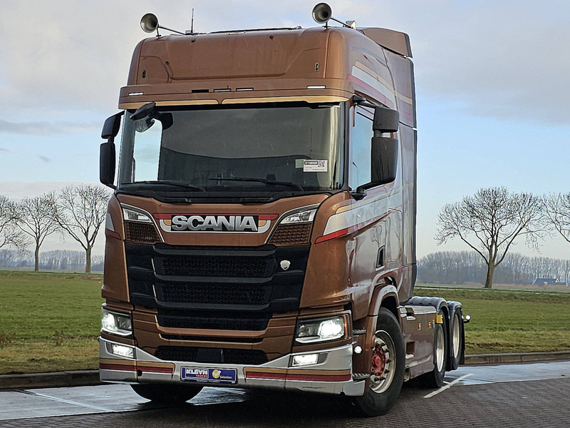 Scania R580 6X2 NB LED LEATHER - Камион влекач: слика 1 Scania R580 6X2 NB LED LEATHER - Камион влекач: слика 1