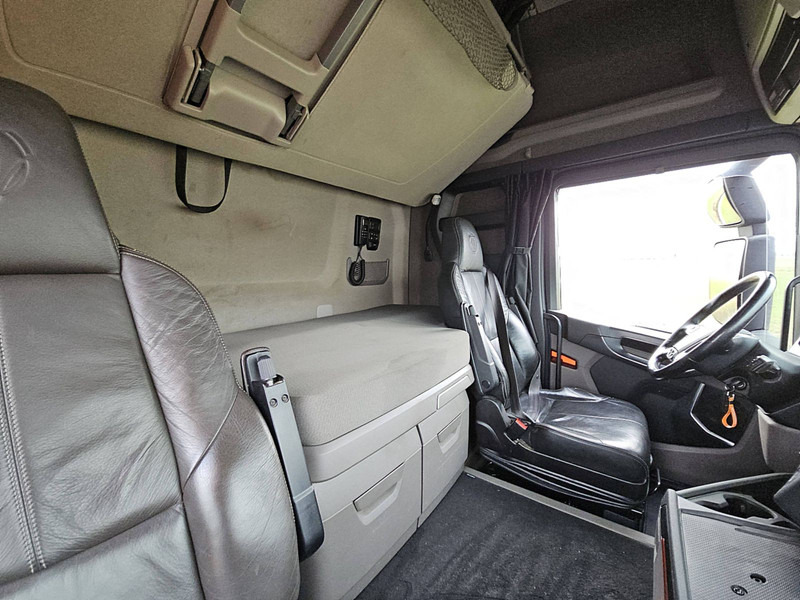 Камион влекач Scania R650 6X4 RETARDER LED: слика 16