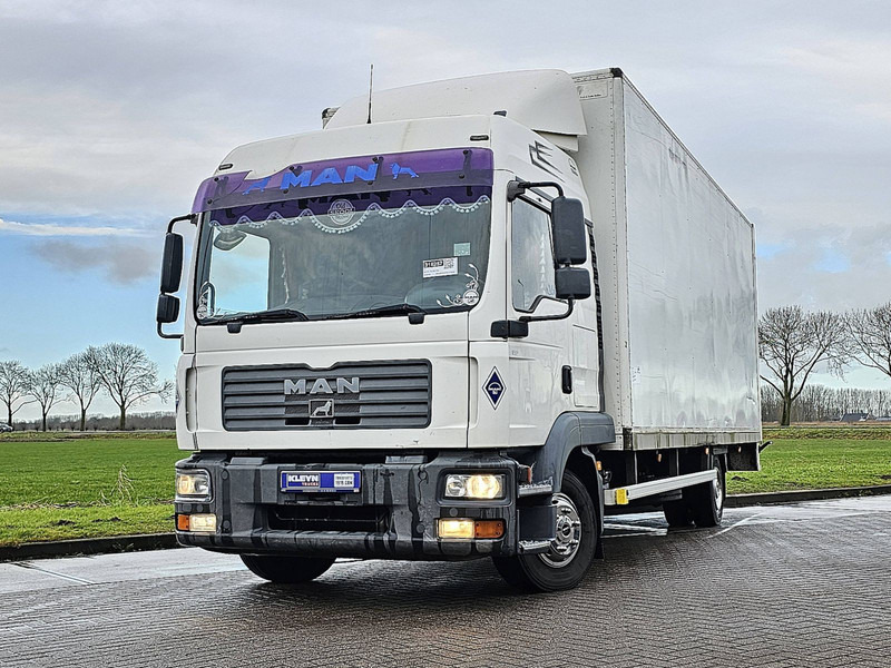 MAN 12.240 TGL LX LIFT AIRCO 6 CYL. - Камион сандучар: слика 1 MAN 12.240 TGL LX LIFT AIRCO 6 CYL. - Камион сандучар: слика 1