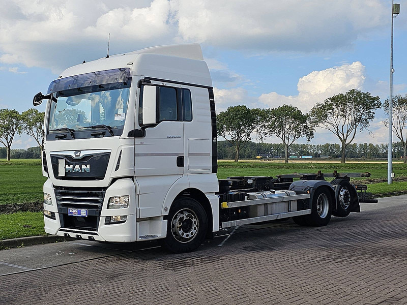 MAN 26.500 TGX - Транспортер на контејнер/ Камион со променливо тело: слика 2 MAN 26.500 TGX - Транспортер на контејнер/ Камион со променливо тело: слика 2