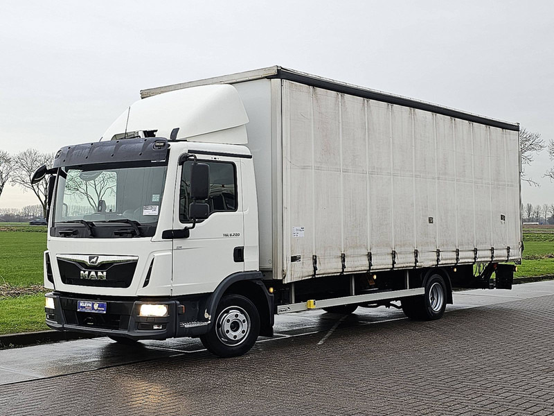 MAN 8.220 TGL AIRCO LIFT BOX 7.1M - Камион со церада: слика 2 MAN 8.220 TGL AIRCO LIFT BOX 7.1M - Камион со церада: слика 2