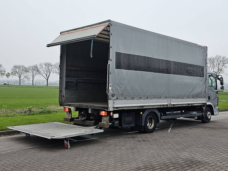 MAN 8.220 TGL MANUAL LIFT AIRCO - Камион со церада: слика 3 MAN 8.220 TGL MANUAL LIFT AIRCO - Камион со церада: слика 3