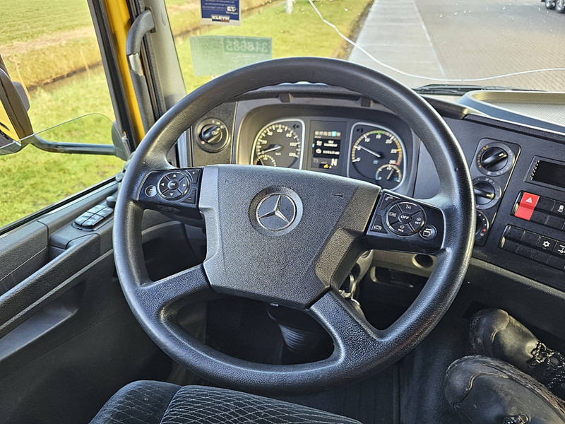 Interior photo 2: Камион ладилник Mercedes-Benz ATEGO 1224