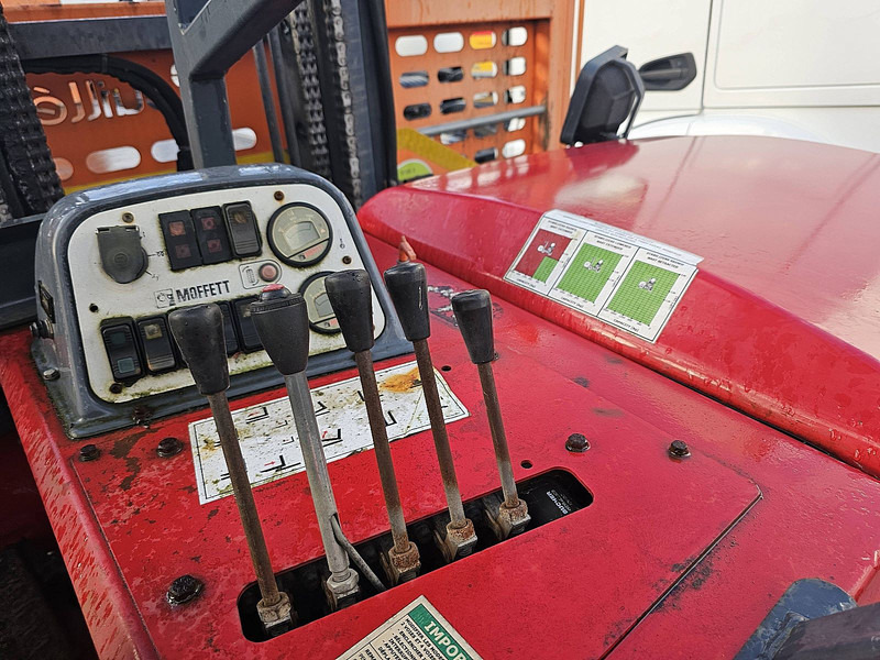 Лизинг на Renault  Renault: слика 15