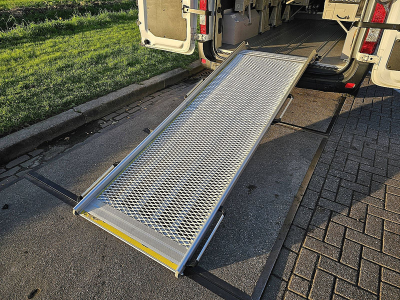 Минибус, Патничко комбе Renault Master 2.3 DCI KOMBI LIFT L3H2: слика 16 Минибус, Патничко комбе Renault Master 2.3 DCI KOMBI LIFT L3H2: слика 16