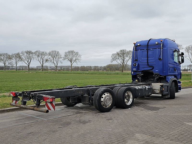 Scania R440 6X2*4 MANUAL RETARDE - Камион со кабинска шасија: слика 3 Scania R440 6X2*4 MANUAL RETARDE - Камион со кабинска шасија: слика 3