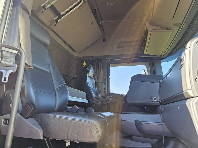 Камион со кабинска шасија Scania R730 6X4 HNB RETARDER PTO: слика 7