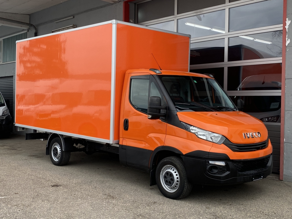 Iveco Daily 35S14 MAXI 4,35m Thermokoffer Klima Kamera - Комбе фургон: слика 1 Iveco Daily 35S14 MAXI 4,35m Thermokoffer Klima Kamera - Комбе фургон: слика 1