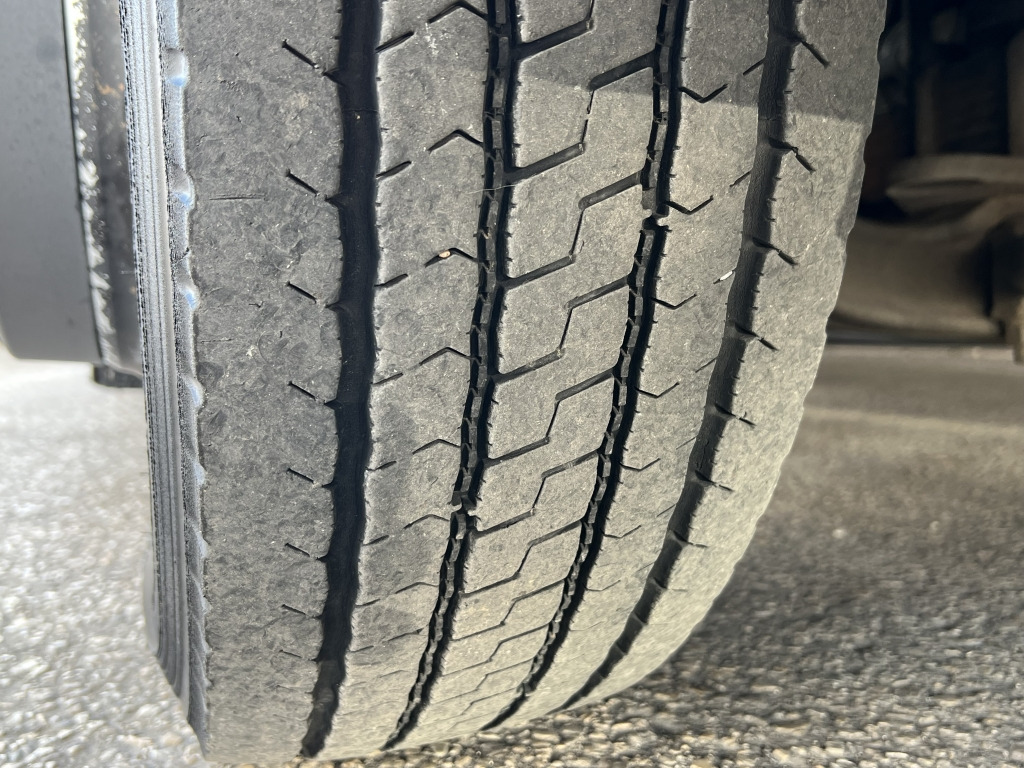 Iveco EuroCargo ML75E16 Klima 6,05m Koffer+LBW 102.tkm - Комбе фургон: слика 5 Iveco EuroCargo ML75E16 Klima 6,05m Koffer+LBW 102.tkm - Комбе фургон: слика 5