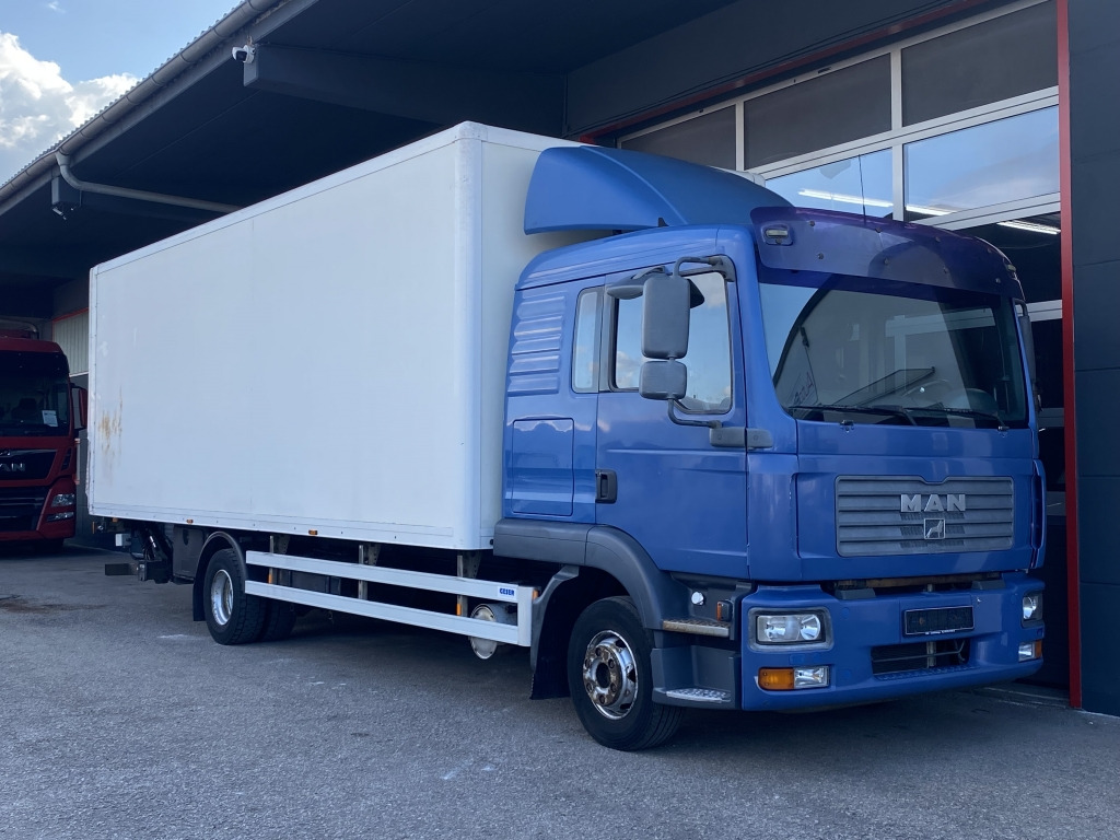 MAN TGL 12.240 7,2mKoffer Klimaaut LBW AutomatikAHK - Камион сандучар: слика 1 MAN TGL 12.240 7,2mKoffer Klimaaut LBW AutomatikAHK - Камион сандучар: слика 1