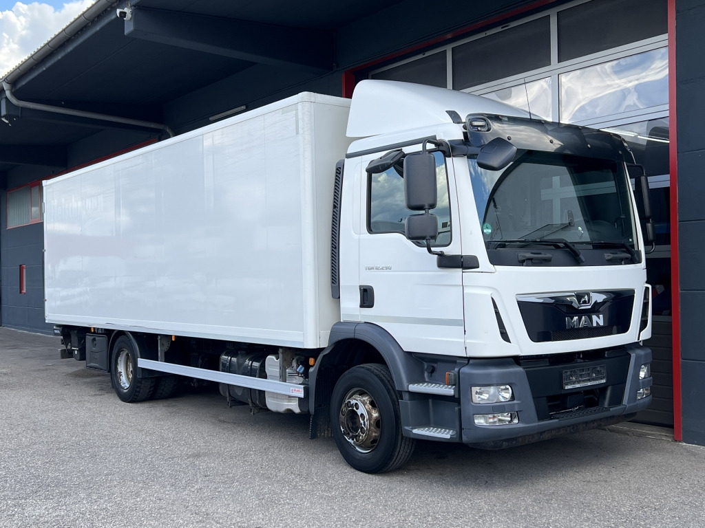 MAN TGM 12.290 Klimaautomatik NAVI Kamera 7m+LBW AHK - Камион сандучар: слика 1 MAN TGM 12.290 Klimaautomatik NAVI Kamera 7m+LBW AHK - Камион сандучар: слика 1