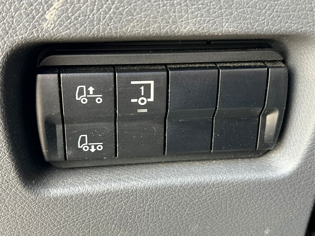 Mercedes-Benz Atego 823 Euro6 Klima 6,1m P+P AHK Orig. 164.tkm - Комбе со церада: слика 2 Mercedes-Benz Atego 823 Euro6 Klima 6,1m P+P AHK Orig. 164.tkm - Комбе со церада: слика 2