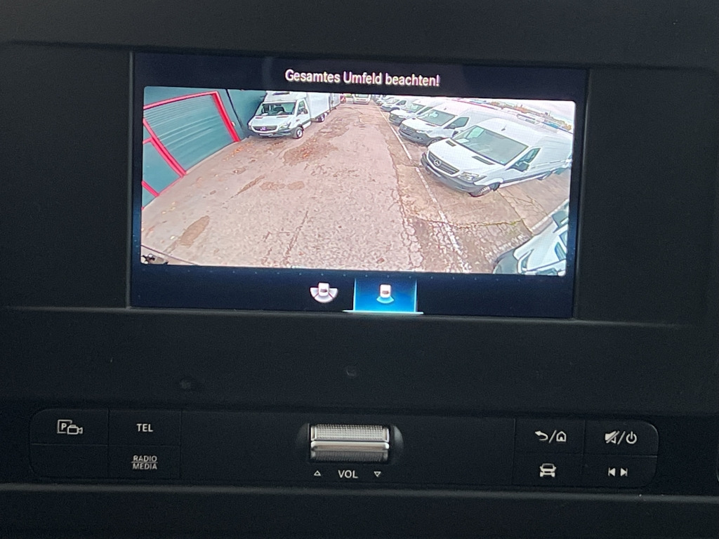 Mercedes-Benz Sprinter 315 CDI Automatik UPS-Integralkoffer - Комбе фургон: слика 2 Mercedes-Benz Sprinter 315 CDI Automatik UPS-Integralkoffer - Комбе фургон: слика 2