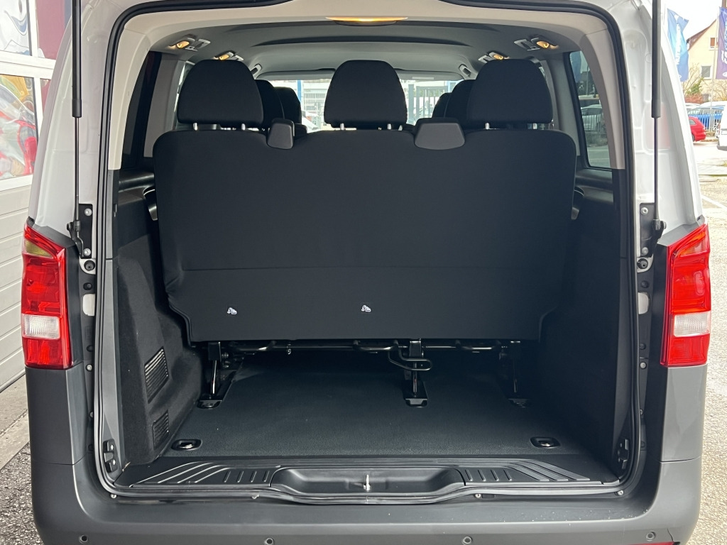 Mercedes-Benz Vito 114 CDI Tourer Pro lang Klima NAVI 9-Sitzer - Караван: слика 2 Mercedes-Benz Vito 114 CDI Tourer Pro lang Klima NAVI 9-Sitzer - Караван: слика 2