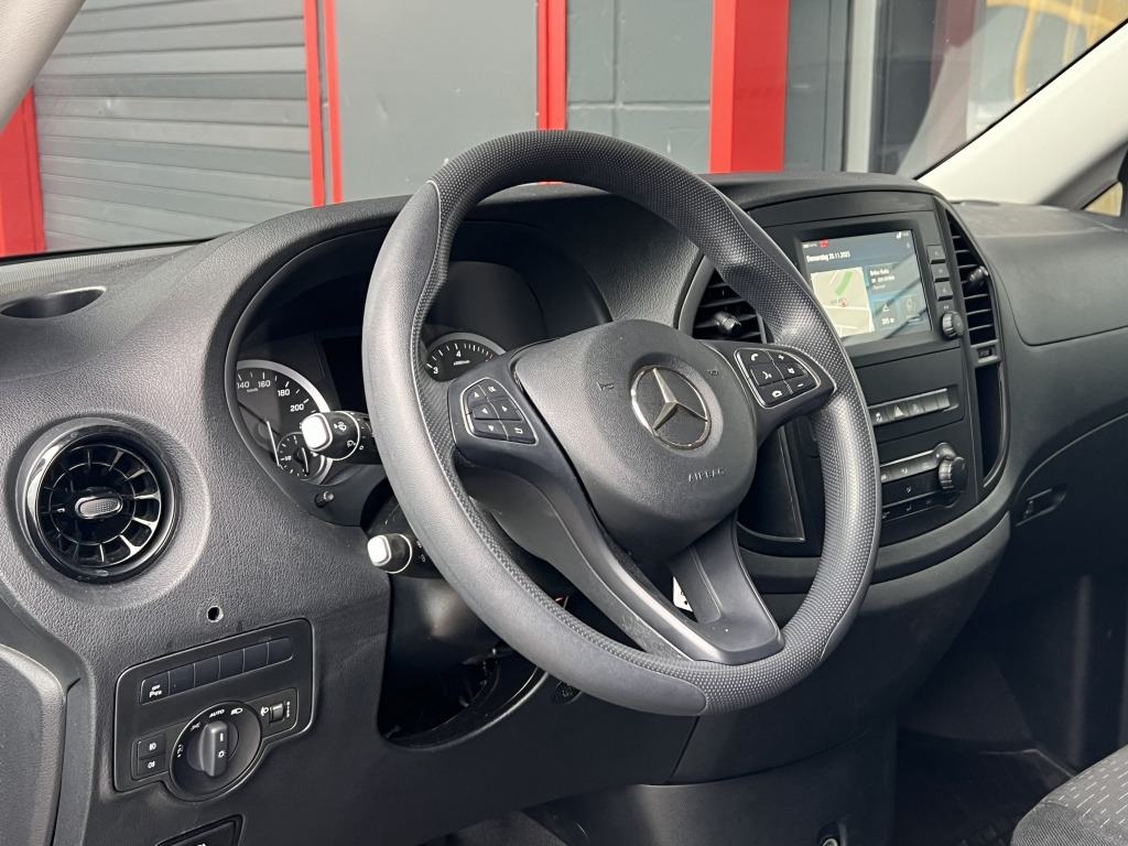 Mercedes-Benz Vito 114 CDI Tourer Pro lang Klima NAVI 9-Sitzer - Караван: слика 3 Mercedes-Benz Vito 114 CDI Tourer Pro lang Klima NAVI 9-Sitzer - Караван: слика 3
