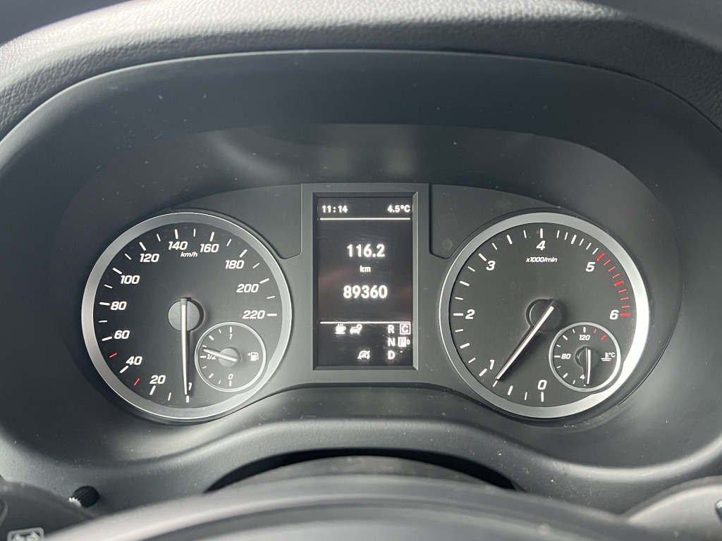 Mercedes-Benz Vito 114 CDI Tourer Pro lang Klima NAVI 9-Sitzer - Караван: слика 5 Mercedes-Benz Vito 114 CDI Tourer Pro lang Klima NAVI 9-Sitzer - Караван: слика 5