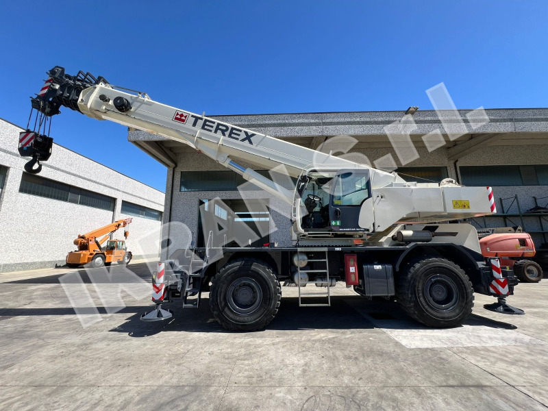 Terex Quadstar 1075L - Кран за нерамни терени: слика 1 Terex Quadstar 1075L - Кран за нерамни терени: слика 1