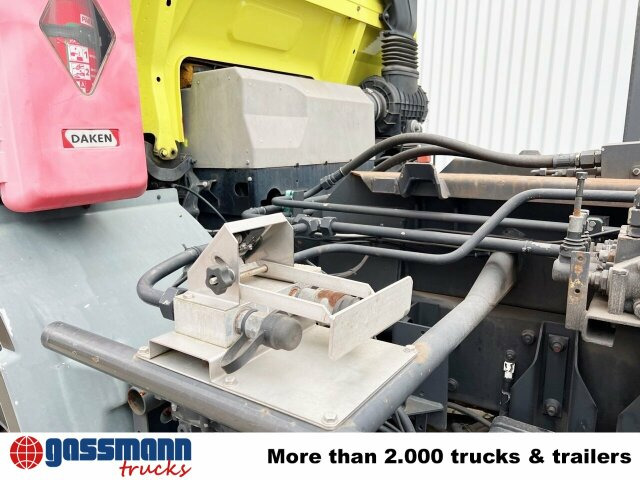 DAF 65.210 4x4 - Камион со кука за подигање: слика 2 DAF 65.210 4x4 - Камион со кука за подигање: слика 2