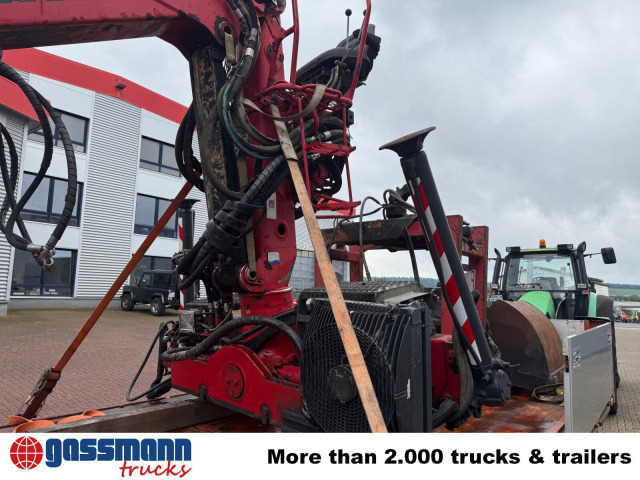 Нов Камион со кабинска шасија, Камион со кран F120 S79 R: слика 6