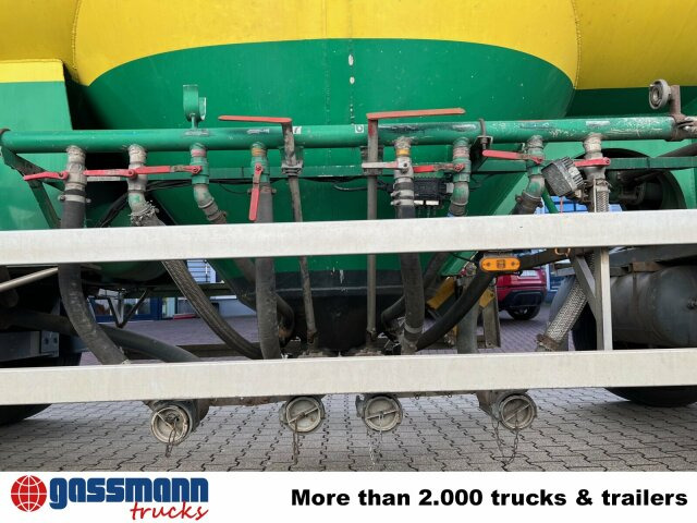 Feldbinder EUT 31.2 Silo-Anhänger, ca. 31m³, 4x Domdeckel - Приколка цистерна: слика 2 Feldbinder EUT 31.2 Silo-Anhänger, ca. 31m³, 4x Domdeckel - Приколка цистерна: слика 2