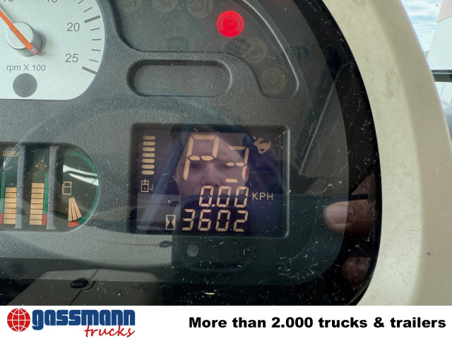 MF 8690 Dyna-VT - Градежна машина: слика 5 MF 8690 Dyna-VT - Градежна машина: слика 5