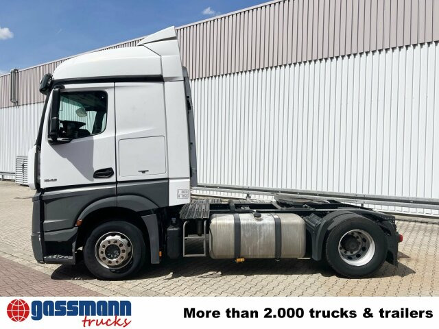 Mercedes-Benz Actros 1842 LS 4x2, 7x VORHANDEN - Камион влекач: слика 2 Mercedes-Benz Actros 1842 LS 4x2, 7x VORHANDEN - Камион влекач: слика 2