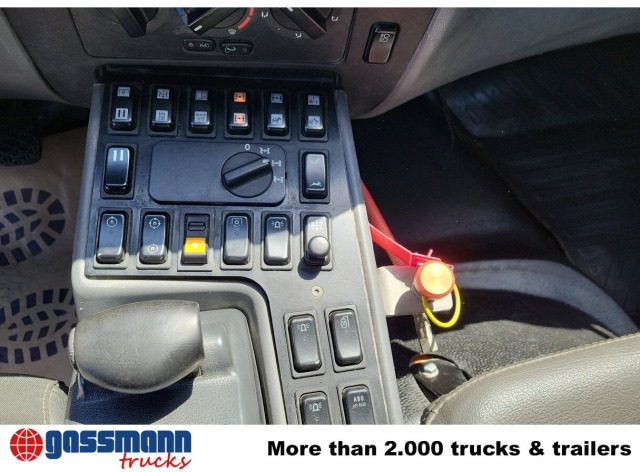 Unimog U 20 4x4, Zapfwelle, Kran Hiab 022D-3 HiDuo, - Комбе: слика 5 Unimog U 20 4x4, Zapfwelle, Kran Hiab 022D-3 HiDuo, - Комбе: слика 5