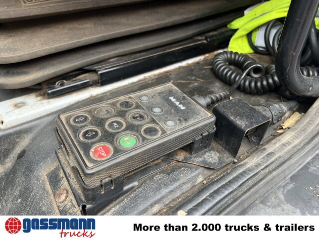 MAN LE 14.280 4x2 L, Maschinentransporter, 2x AHK - Камион со платформа: слика 3 MAN LE 14.280 4x2 L, Maschinentransporter, 2x AHK - Камион со платформа: слика 3