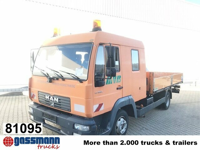 MAN LE 8.185 LC Doka 4x2 BB, 2x AHK - Камион со платформа: слика 1 MAN LE 8.185 LC Doka 4x2 BB, 2x AHK - Камион со платформа: слика 1