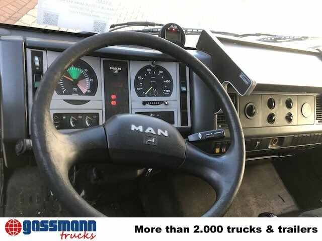 MAN LE 8.185 LC Doka 4x2 BB, 2x AHK - Камион со платформа: слика 2 MAN LE 8.185 LC Doka 4x2 BB, 2x AHK - Камион со платформа: слика 2