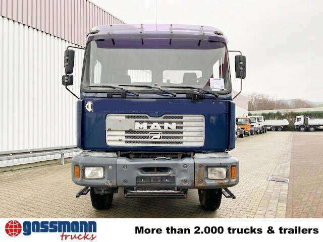 MAN T40 26.364/414 6x4, 6-Zylinder - Камион со кабинска шасија: слика 4 MAN T40 26.364/414 6x4, 6-Zylinder - Камион со кабинска шасија: слика 4