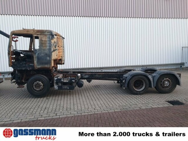 MAN TGA 26.440 6x2 BL Brandschaden - Камион со кабинска шасија: слика 4 MAN TGA 26.440 6x2 BL Brandschaden - Камион со кабинска шасија: слика 4